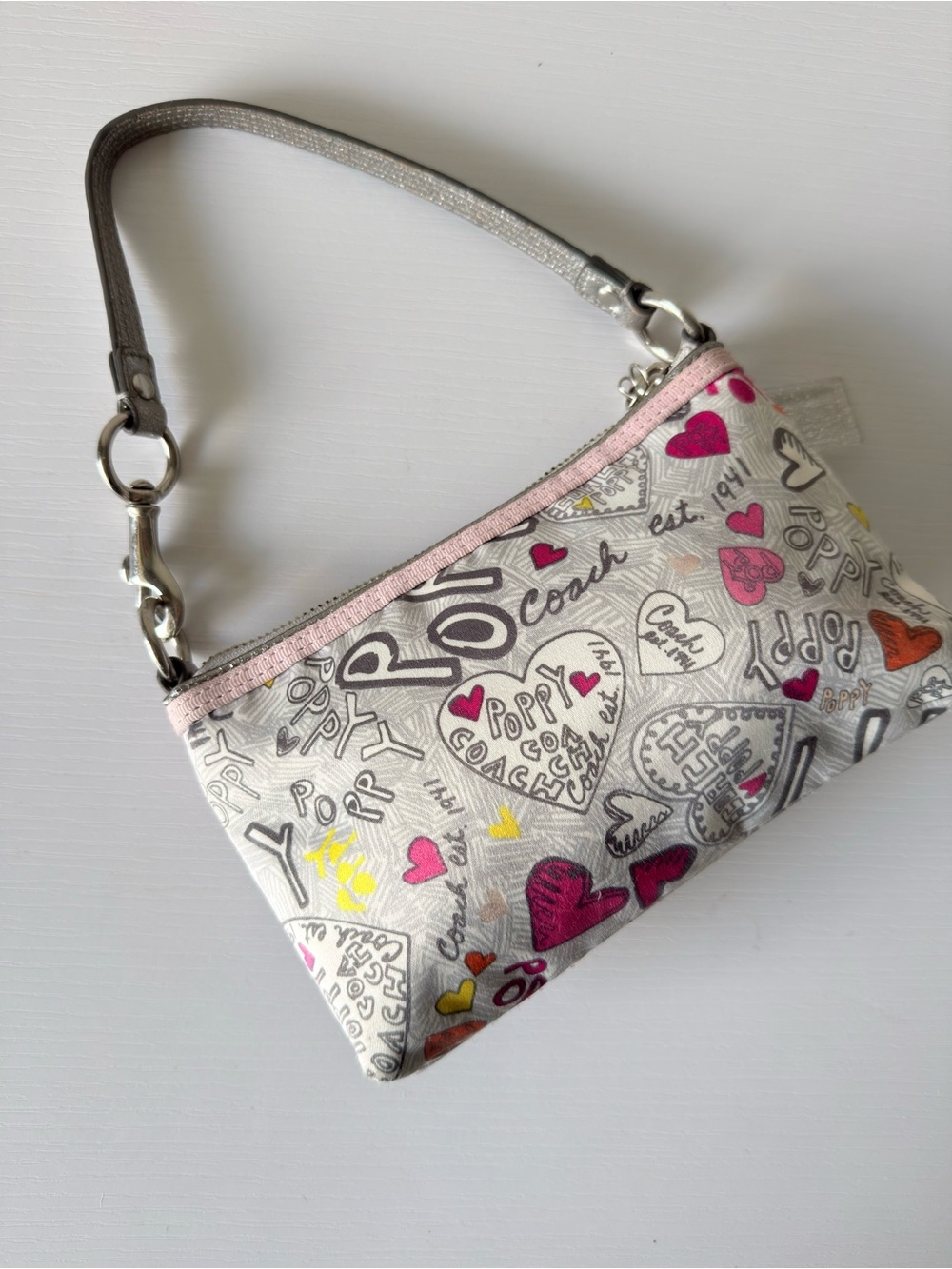 Coach Poppy Graffiti Heart Print Mini ShoulderBag– Silver Pink Multi - Picture 5 of 7